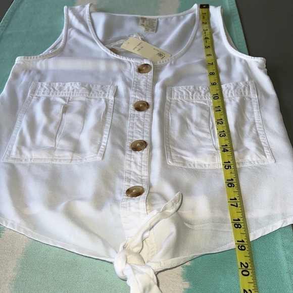 Japna White Button Down Front Knot Tie Sleeveless Cropped Top NWT - Picture 8 of 8